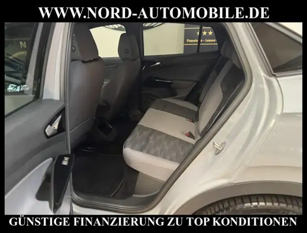 Volkswagen Id.5 view 17