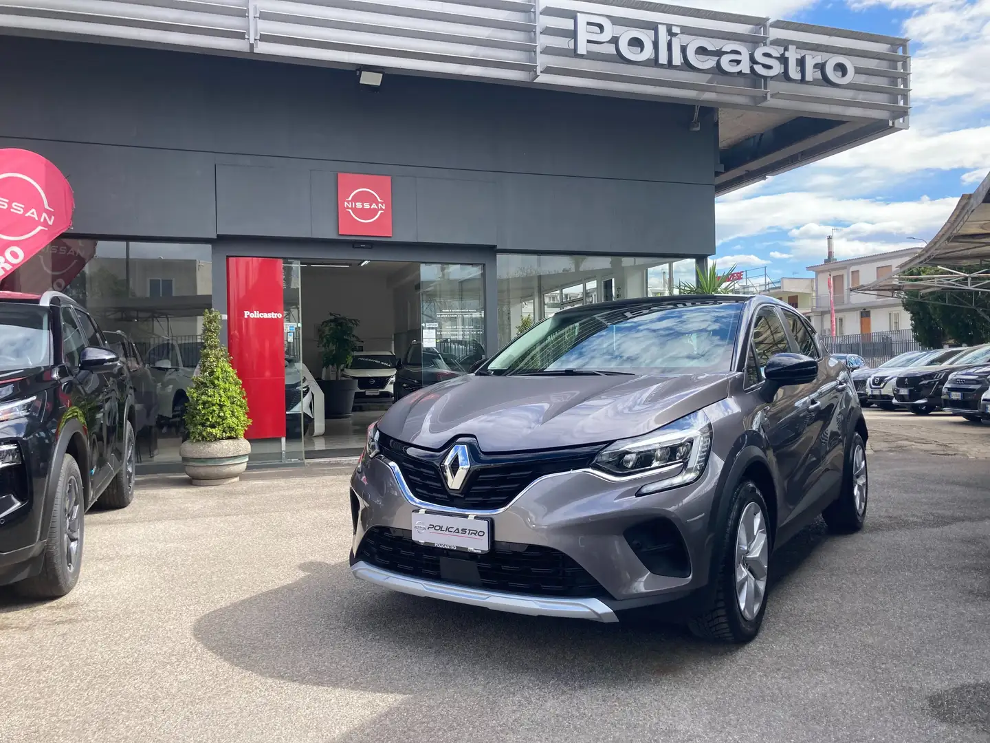 Renault Captur Captur 1.3 AUTOMATICA 140cv fap NAVI TELECAMERA Grigio - 1