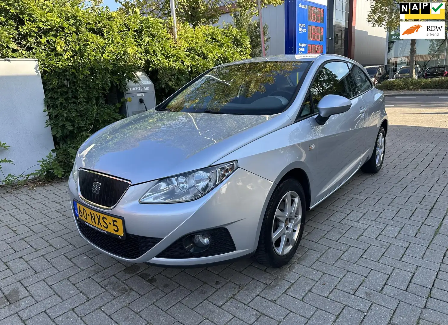 SEAT Ibiza SC van eerste eigenaar met maar 100000 dkm op tell Grijs - 1