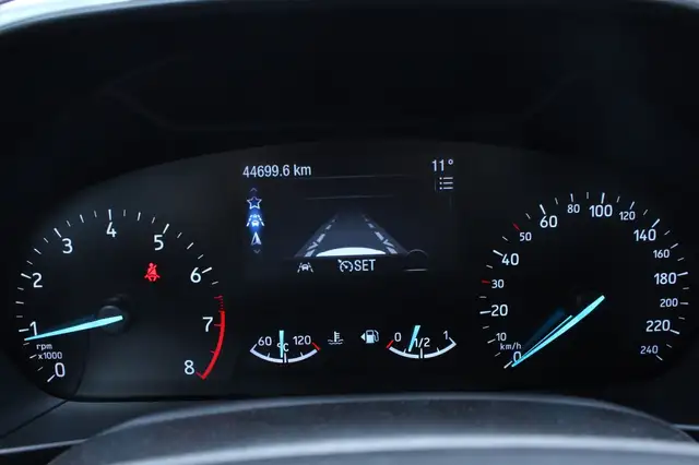 Ford Focus view 14