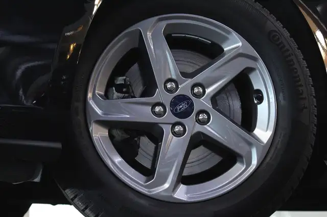 Ford Focus view 4