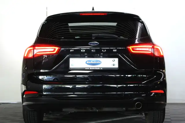 Ford Focus view 7