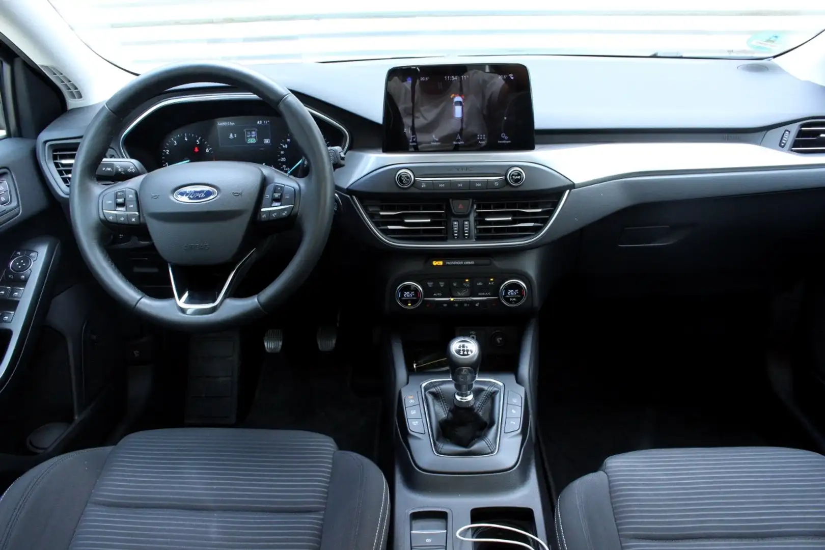 Ford Focus Wagon 1.5 EcoBoost Titanium PANO B&O CARPLAY HUD ' Zwart - 2
