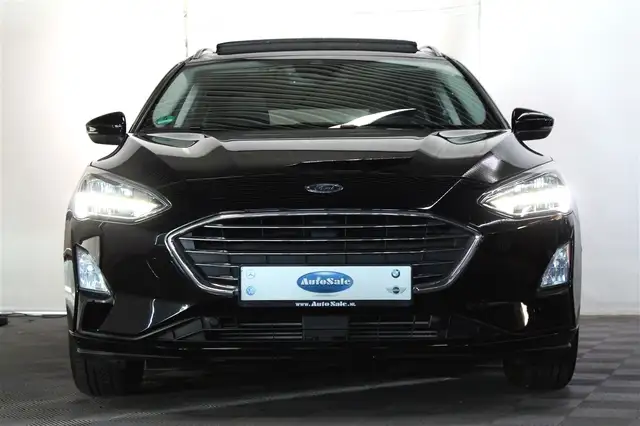 Ford Focus view 6