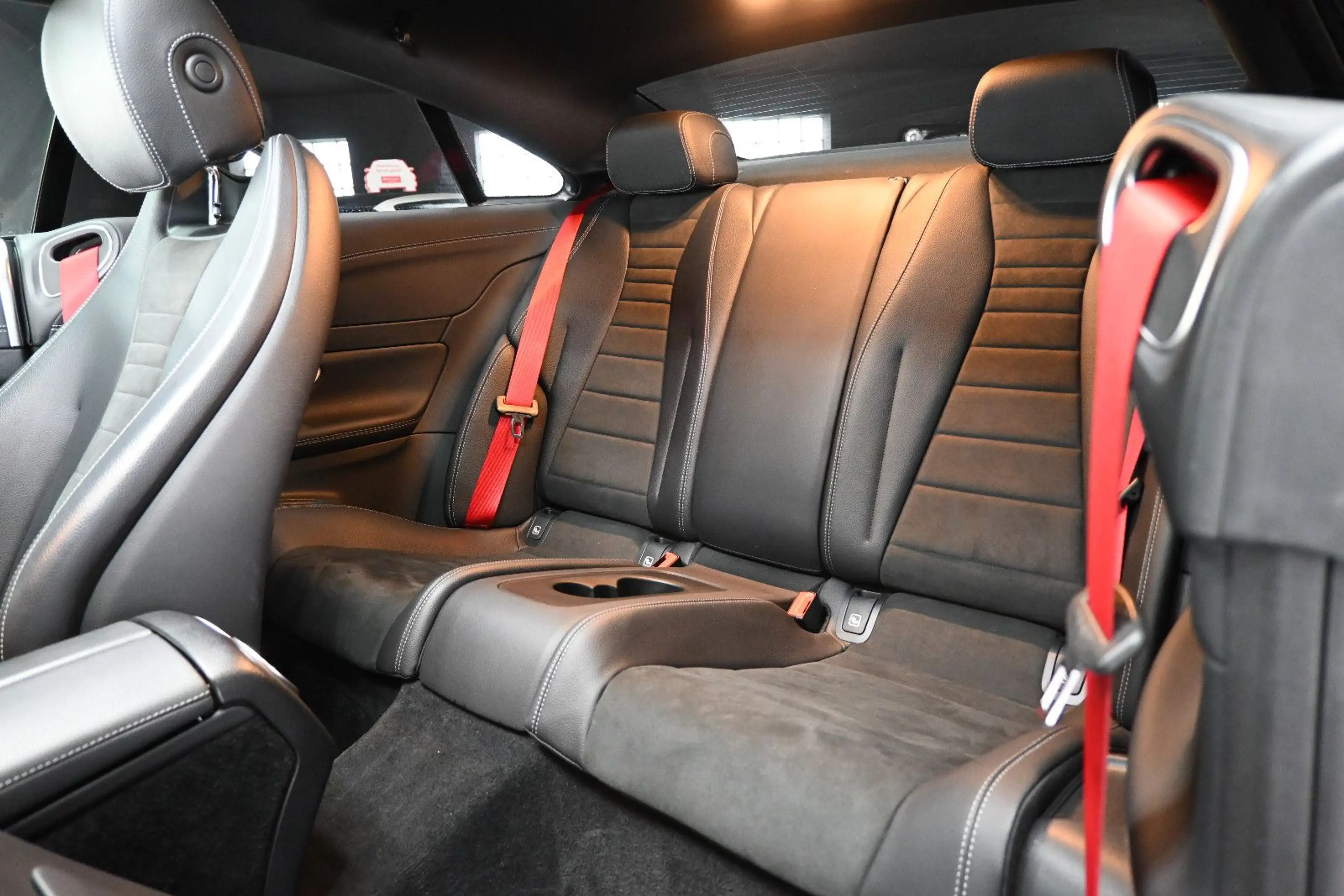 Mercedes-Benz E 300 E300 Coupe AMG/Pano/TW-Ass/Burmester/Kam/Distro — photo 13