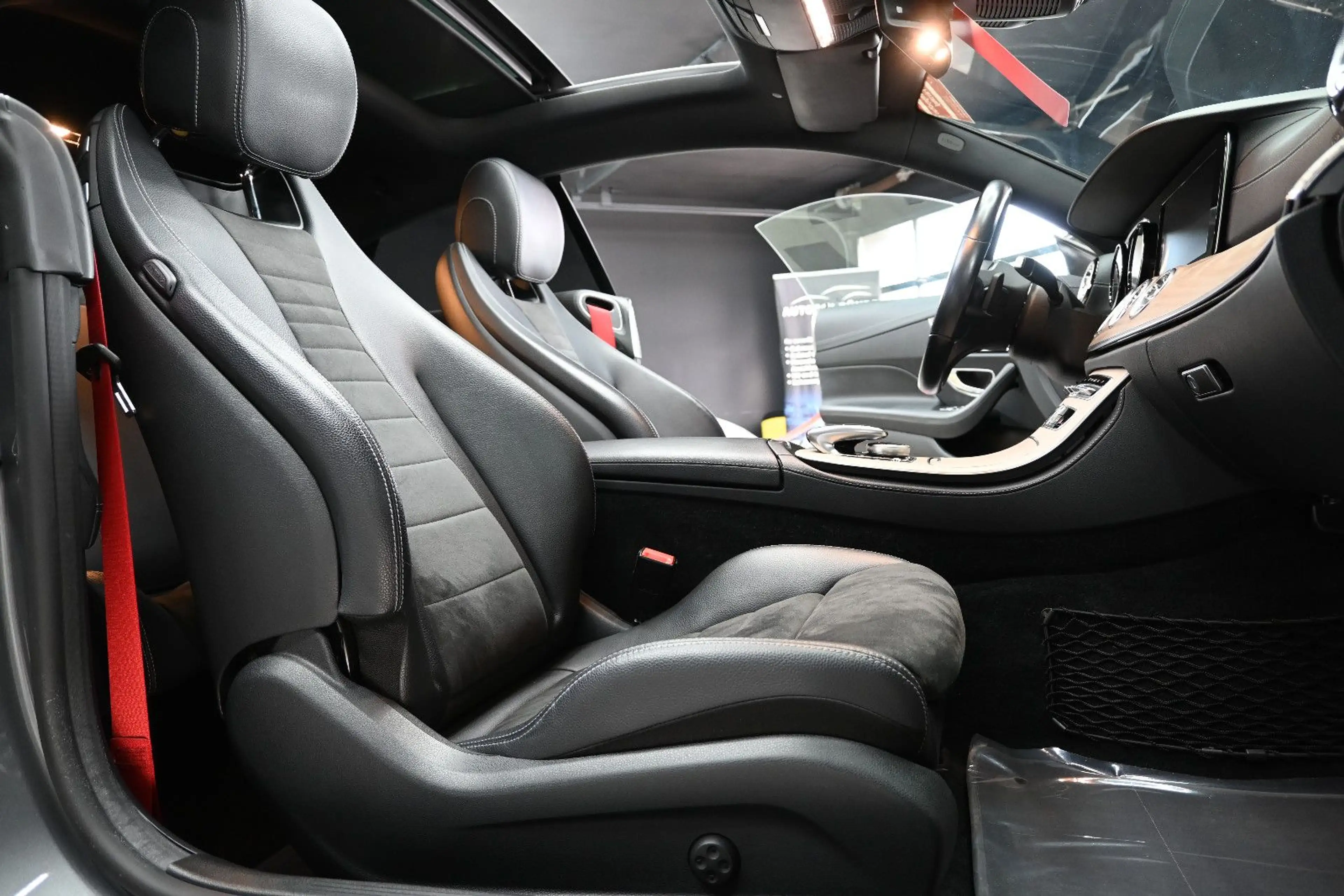 Mercedes-Benz E 300 E300 Coupe AMG/Pano/TW-Ass/Burmester/Kam/Distro — photo 15