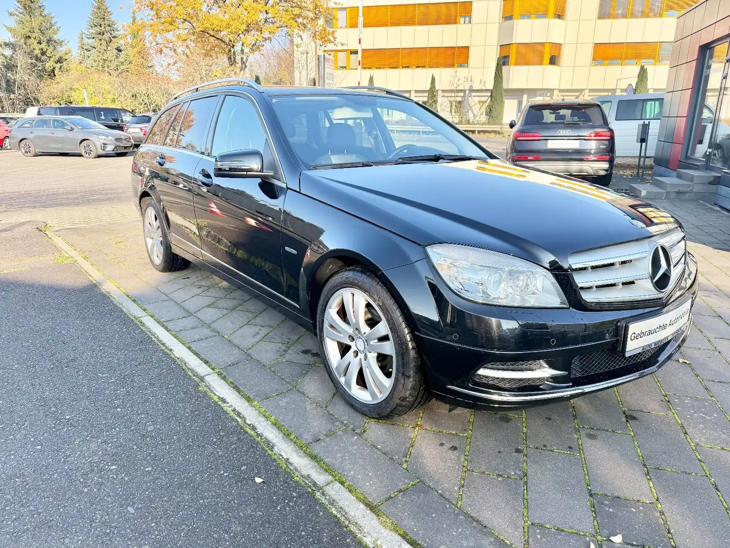 Mercedes-Benz C 180 T-Modell,Xenon,Teilleder,Hängerkupplung, Schwarz - 2