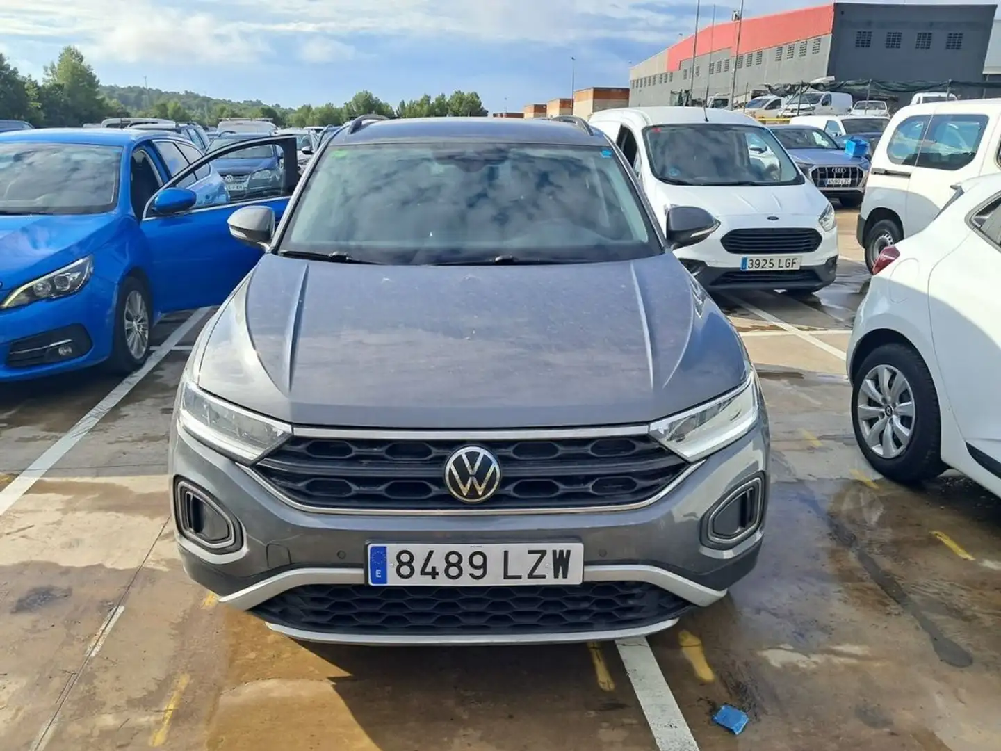 Volkswagen T-Roc 2.0TDI Life 85kW Gris - 2