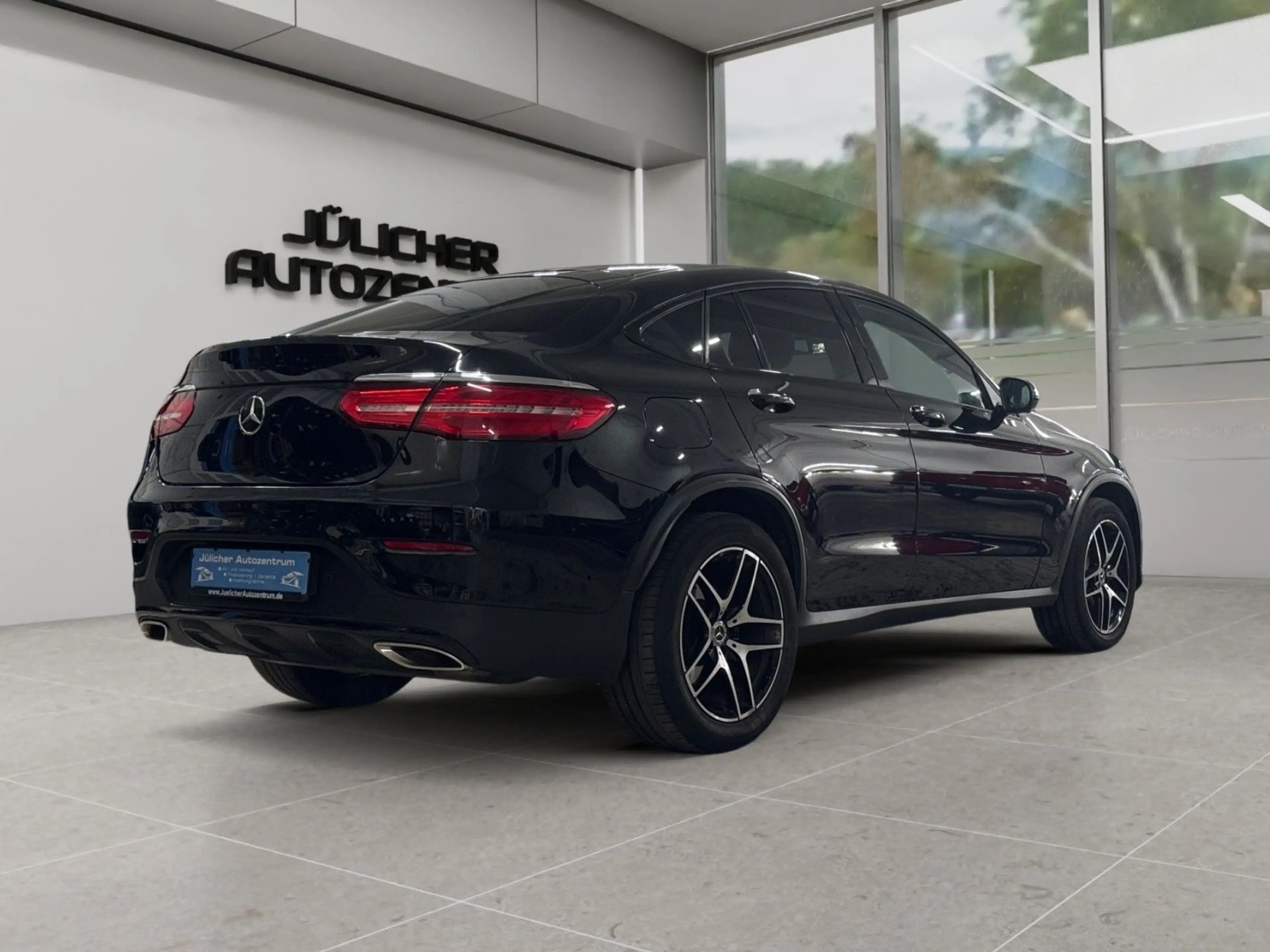 Mercedes-Benz GLC 250 Coupe 4Matic Amg, 2.Hand, Scheckheft — photo 3