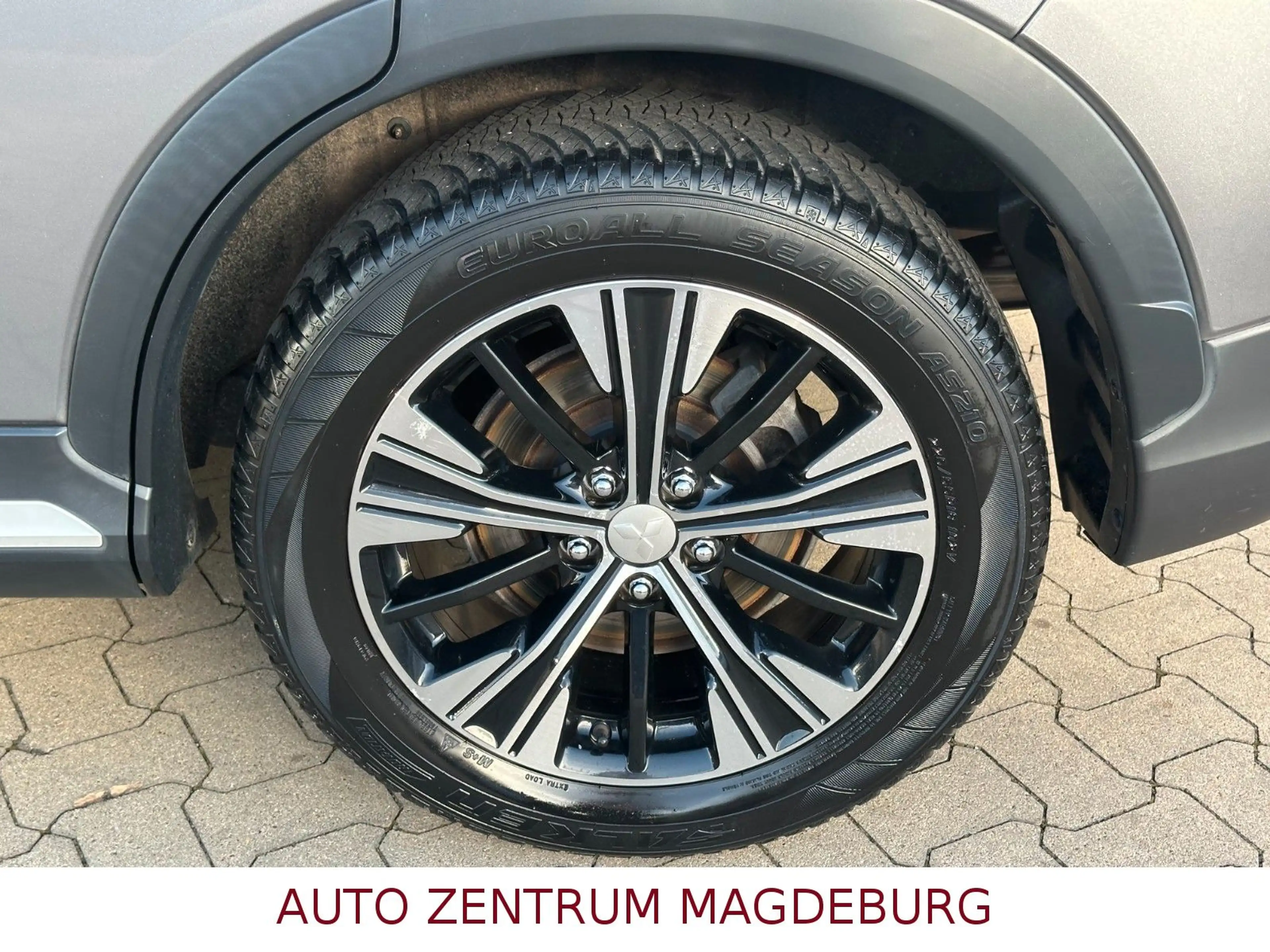 Mitsubishi Eclipse Cross Top 2WD LEDER*HEADUP*DAB*KAMERA — photo 8