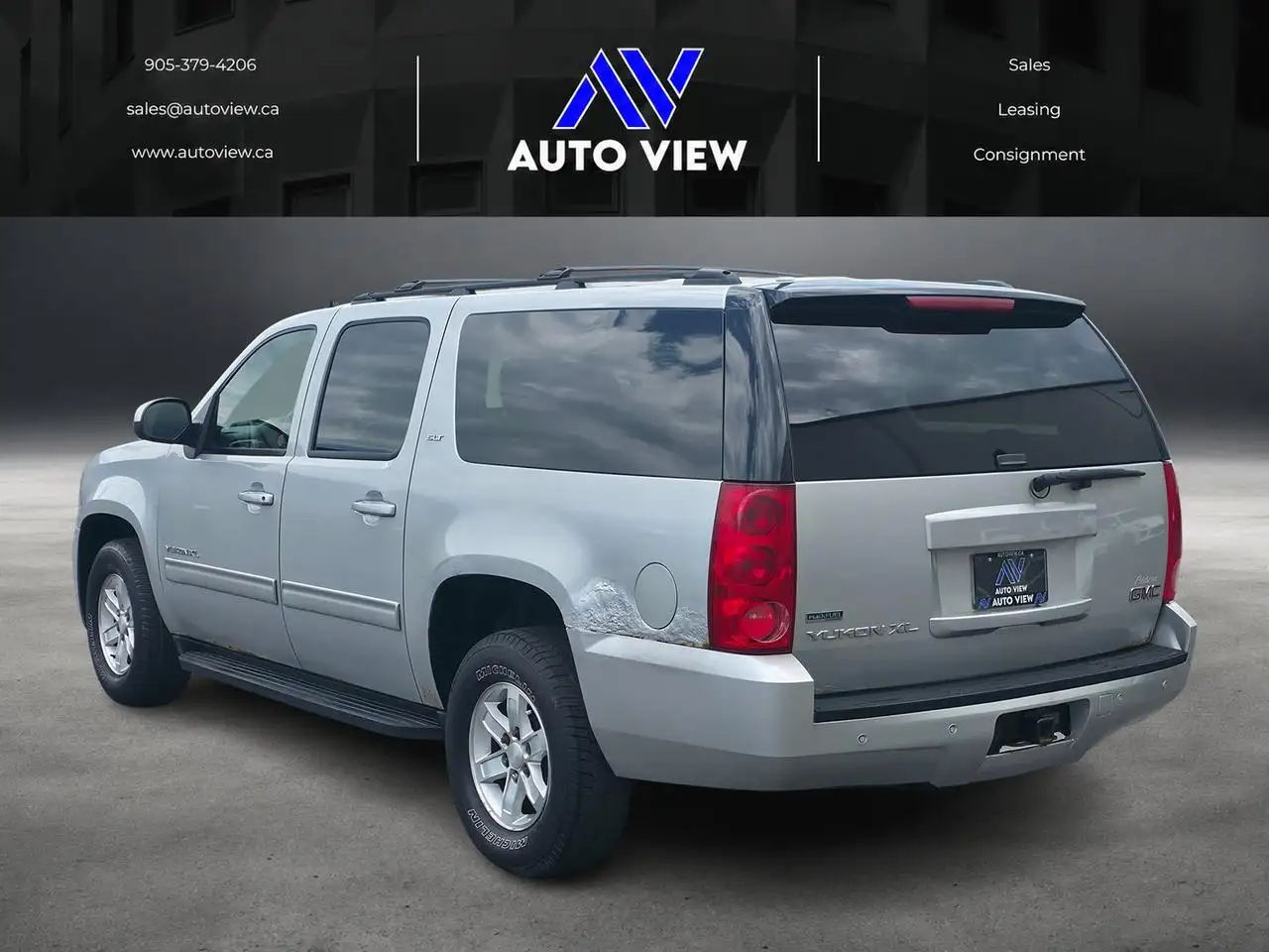 GMC Yukon photo GMC Yukon