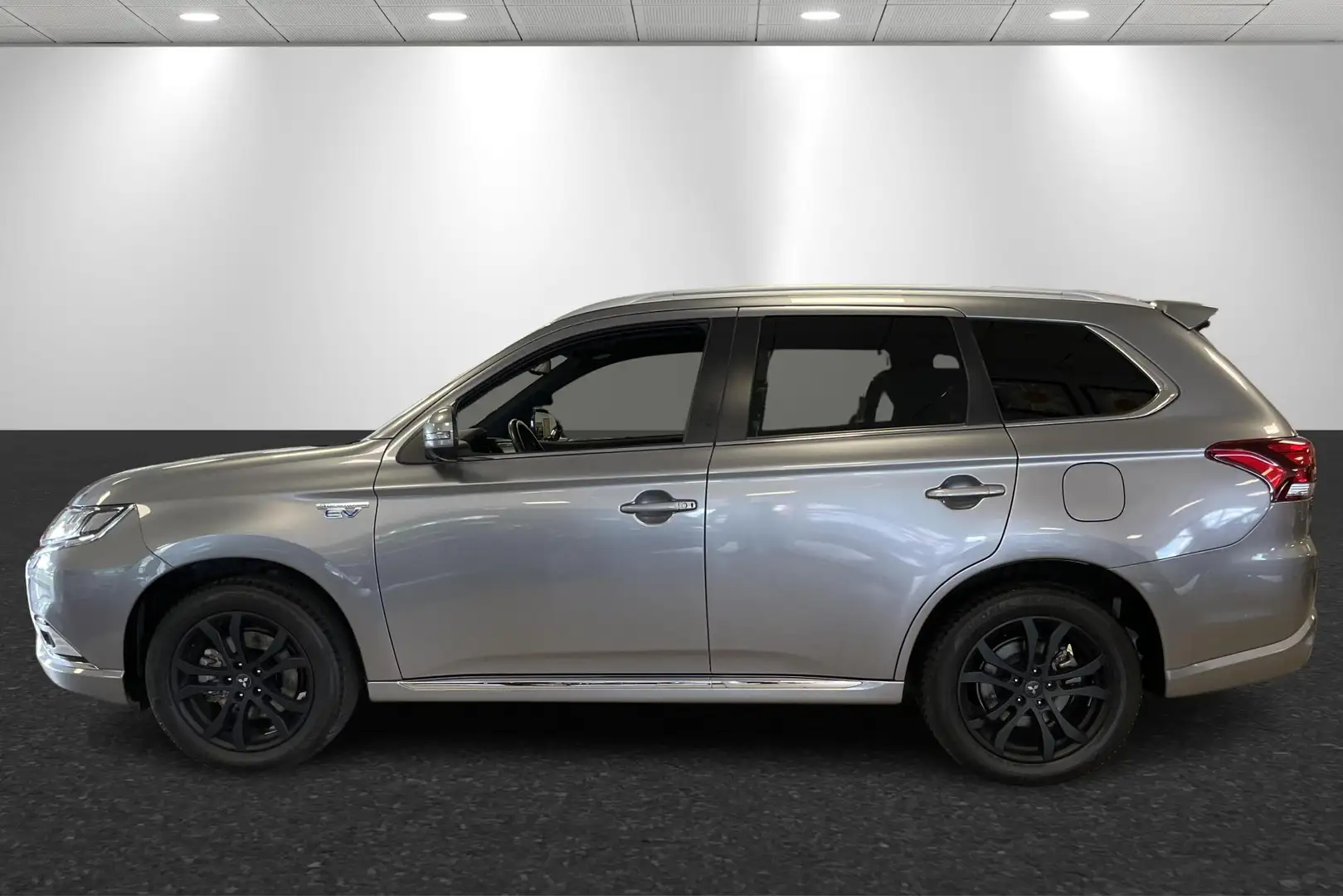 Mitsubishi Outlander 2.4 PHEV Intro edition Trekhaak, Leer Grijs - 2