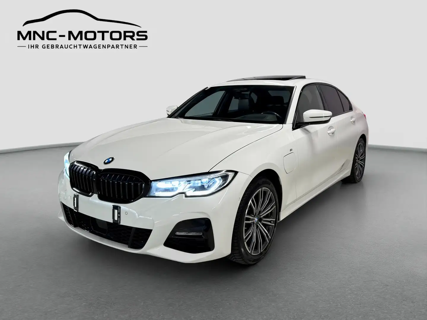 BMW 330 e G20 *M-Sport*Xtraboost*Keyless*Laser*H&K*Head-Up Weiß - 1