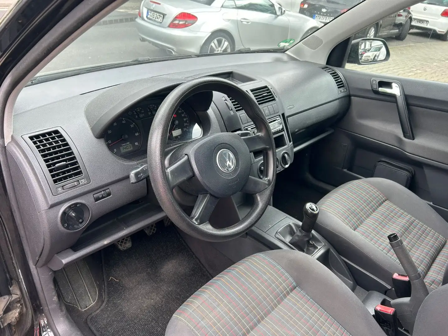Volkswagen Polo IV Trendline*KLIMA Negro - 2
