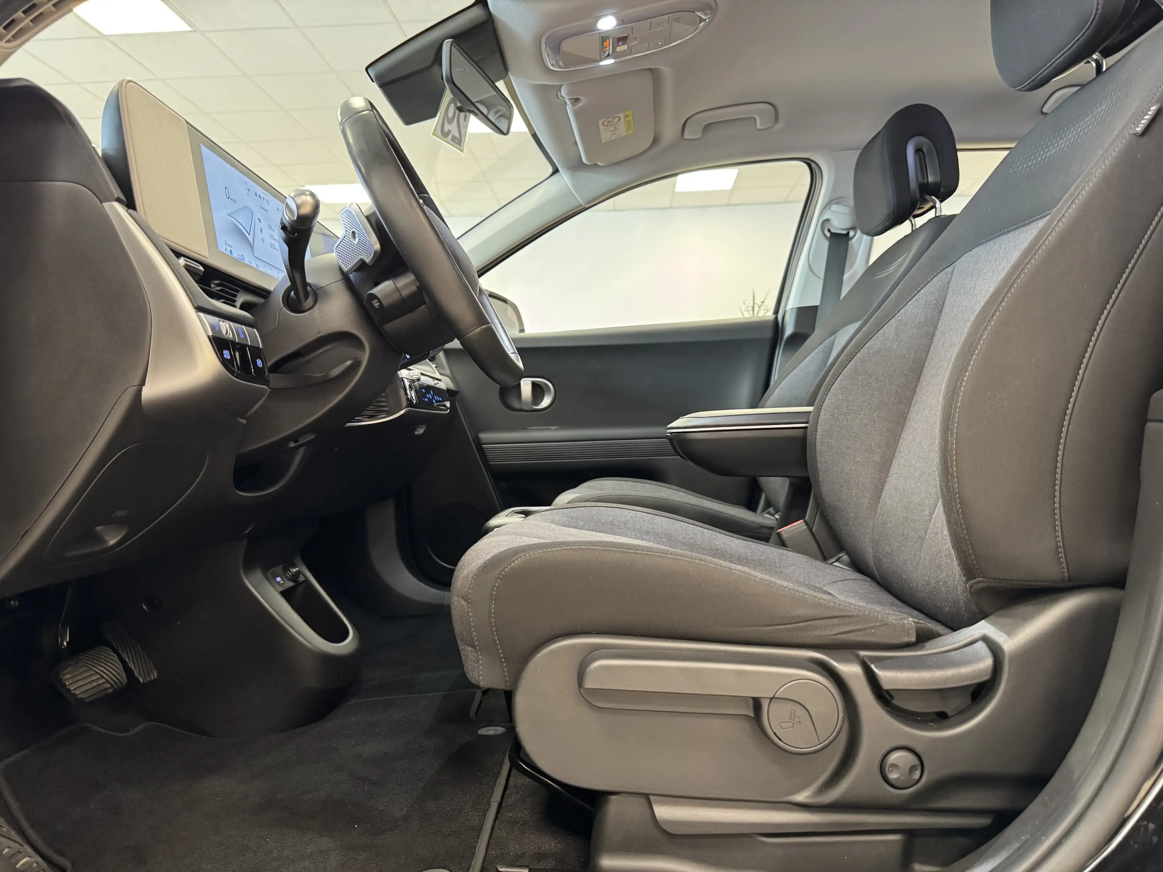Hyundai IONIQ 5 Pixel-Design*LED*ACC*CarPlay*R-Cam*Navi* — photo 11