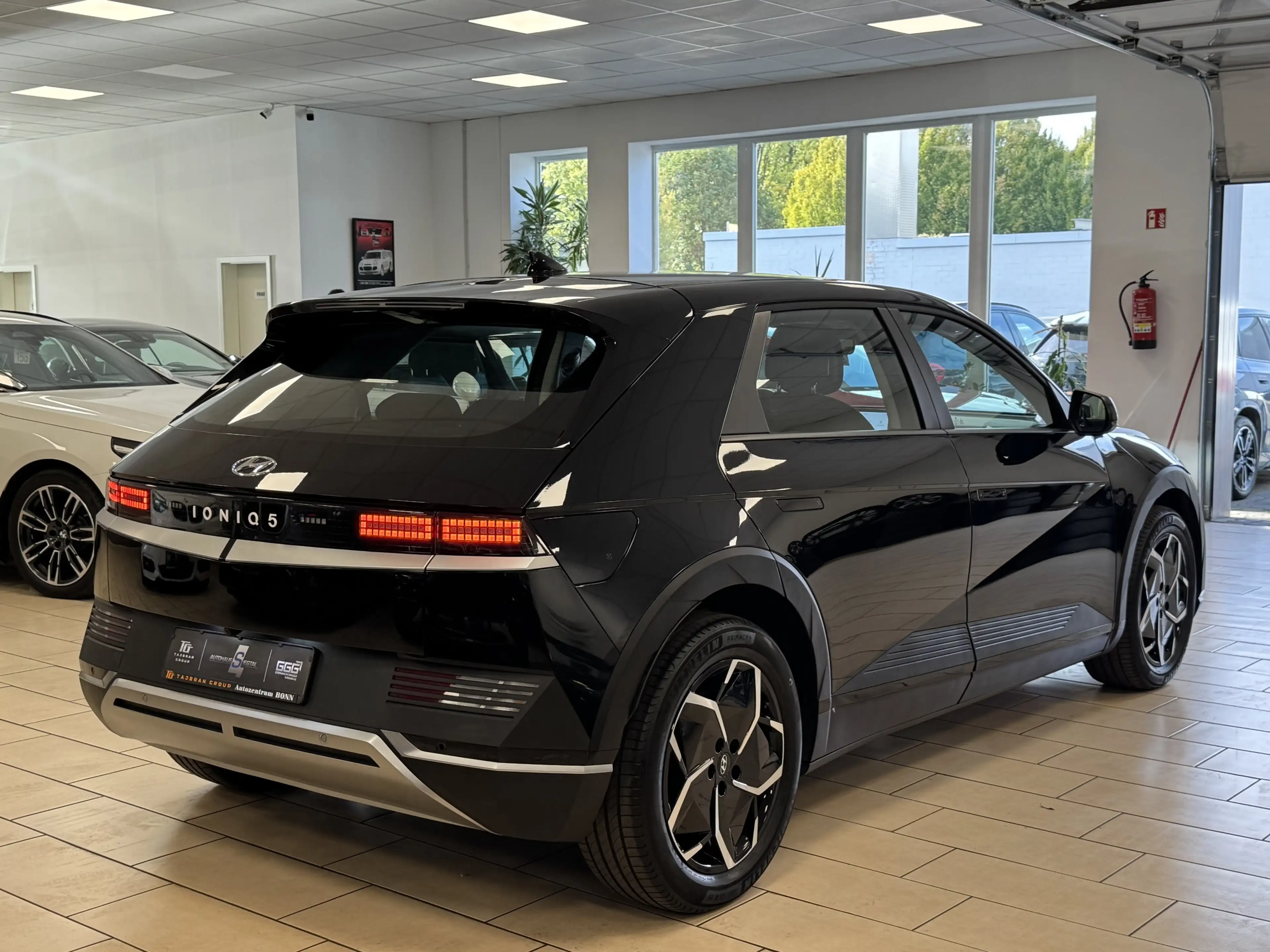 Hyundai IONIQ 5 Pixel-Design*LED*ACC*CarPlay*R-Cam*Navi* — photo 5