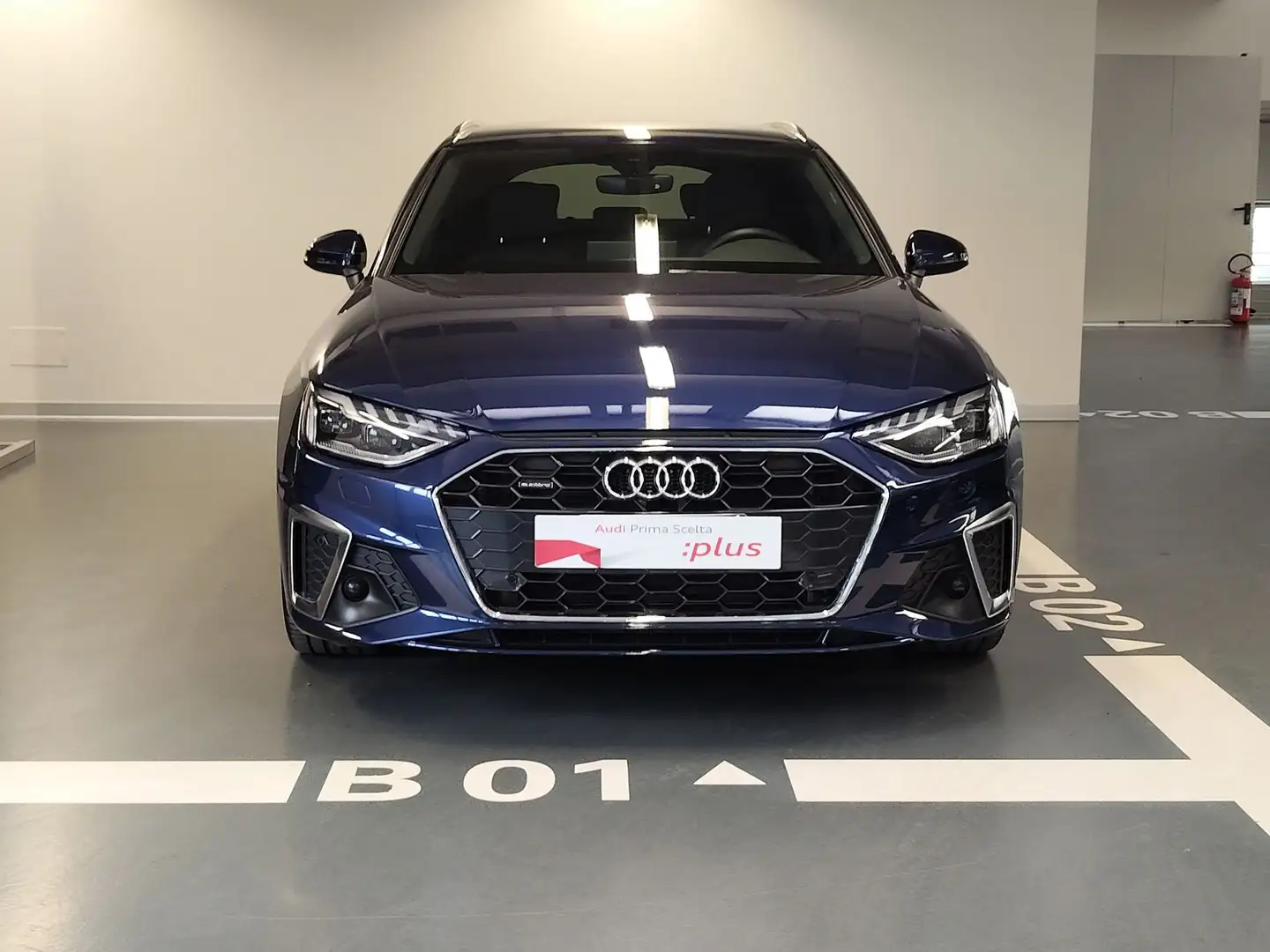 Audi A4 Avant 40 TDI quattro S tronic S line edition Blu/Azzurro - 2