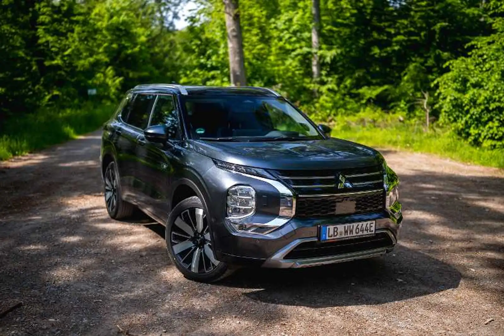 Mitsubishi Outlander 2.4L PHEV TOP 2-Farb Grau - 1