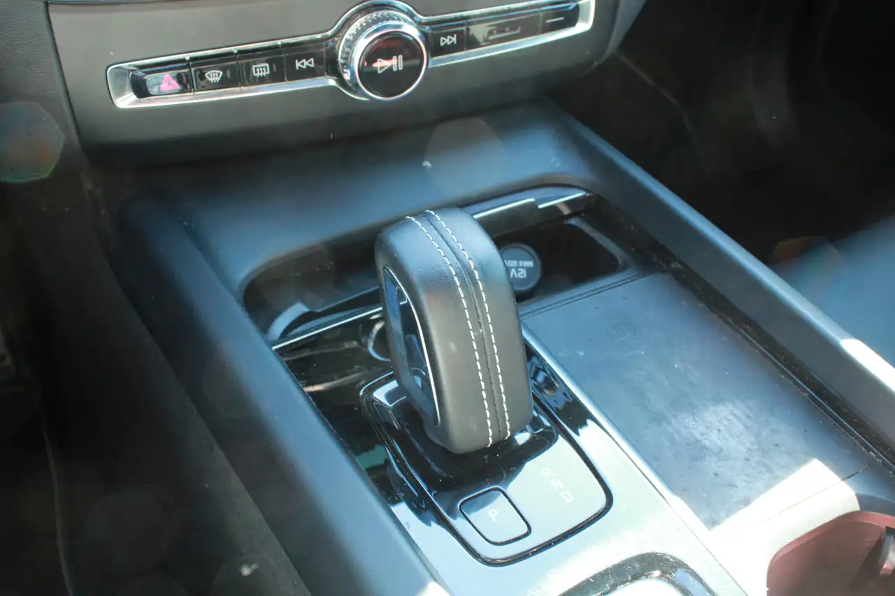 Volvo XC60 снимка Volvo XC60