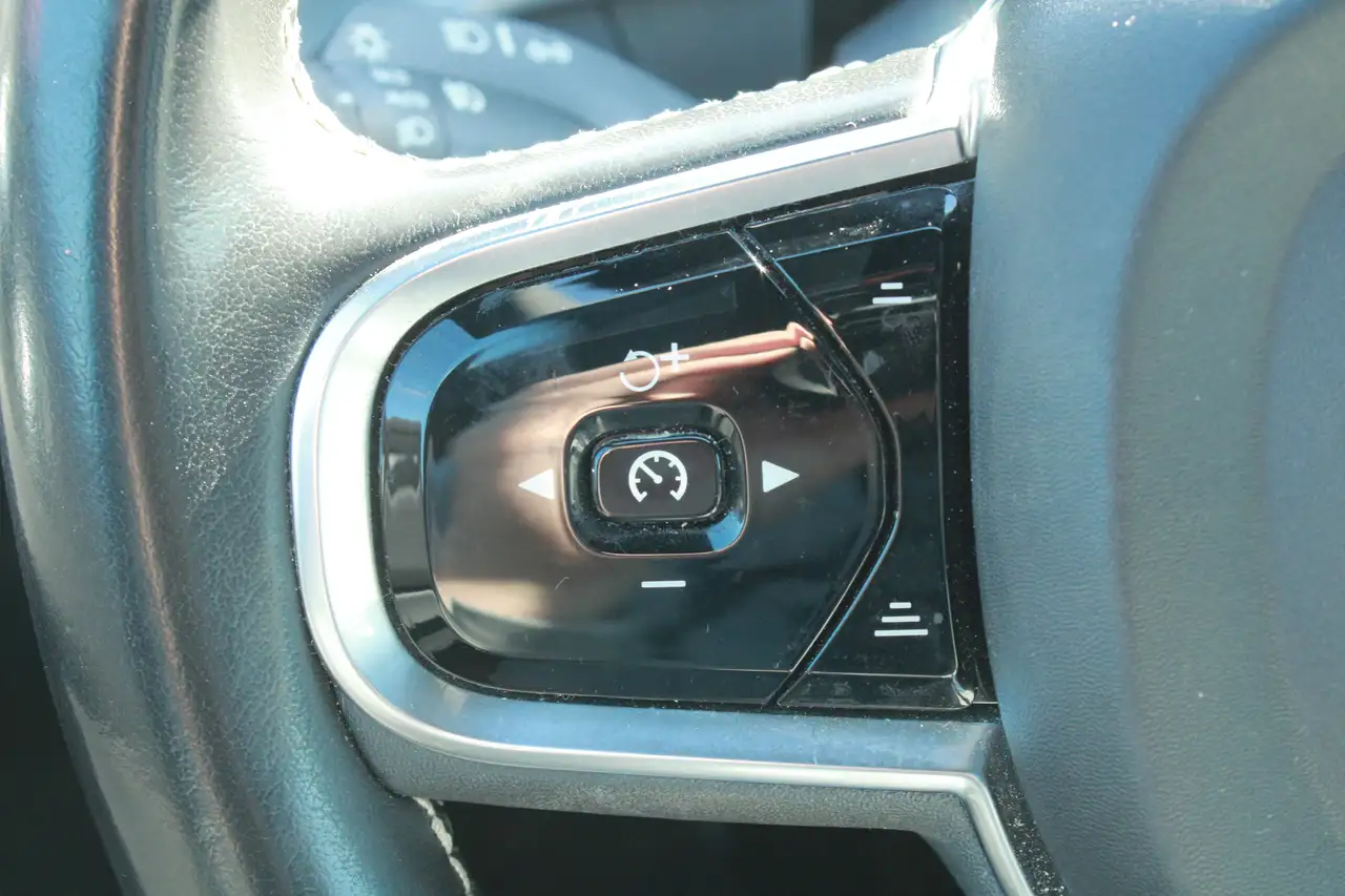 Volvo XC60 снимка Volvo XC60