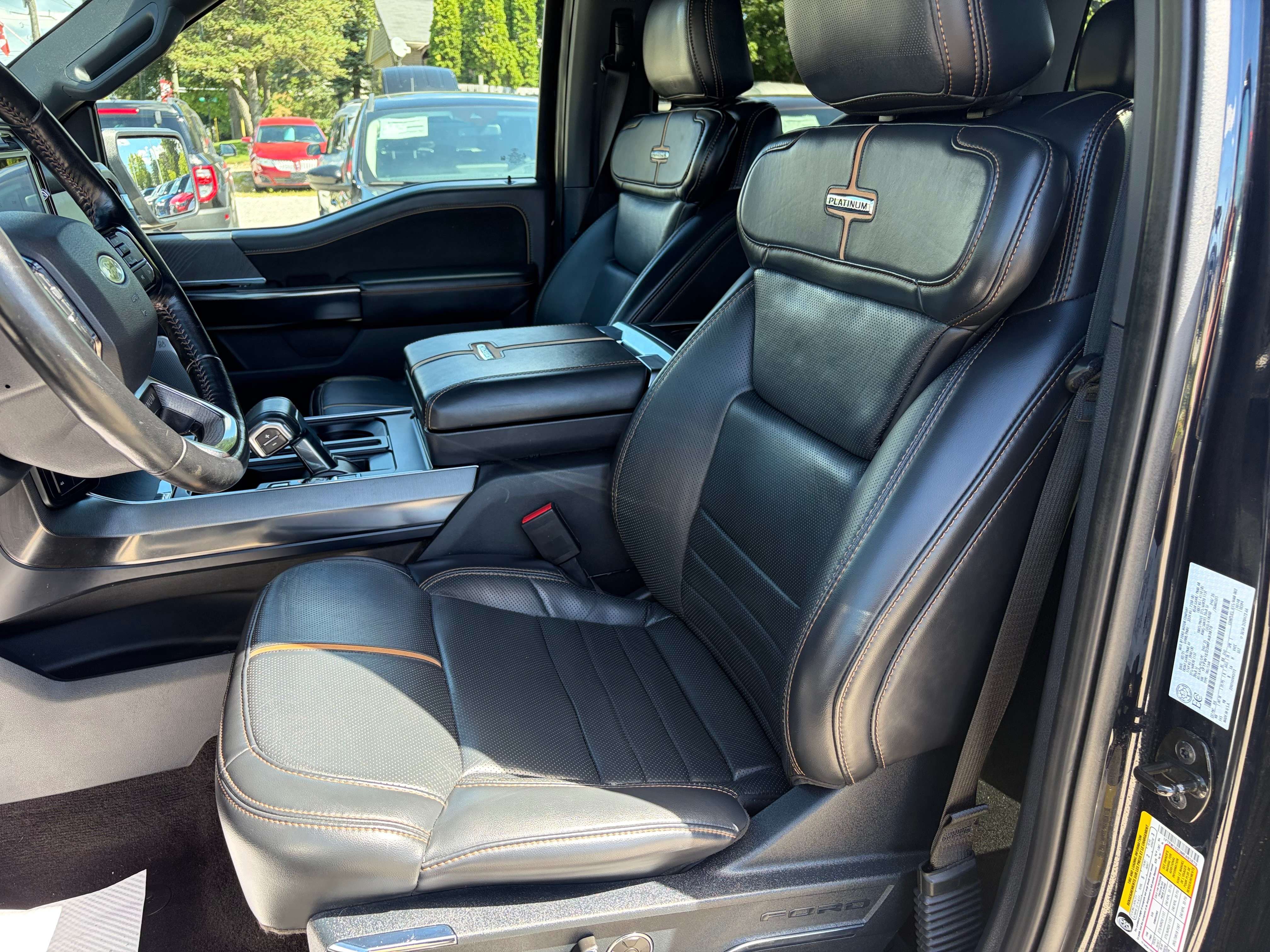 2021 Ford F-150 Platinum 4WD SuperCrew 5.5' Box — снимка 1