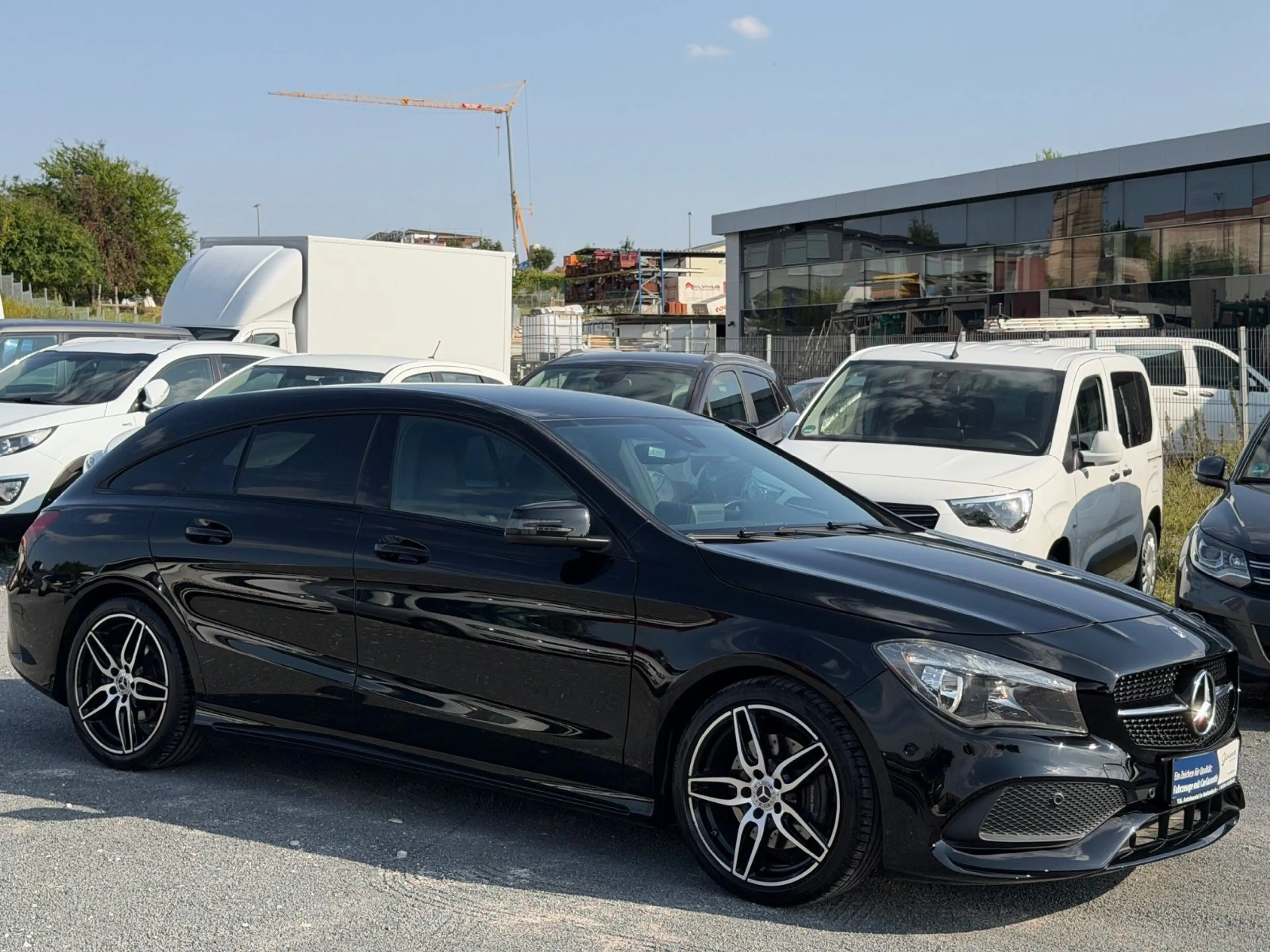 Mercedes-Benz CLA 220 4Matic AMG-Line — photo 3