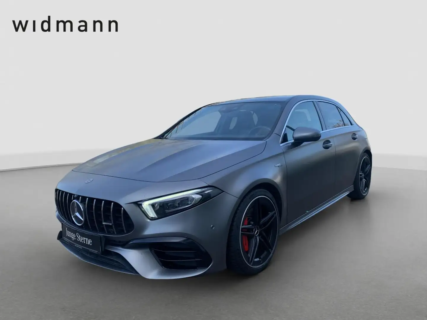 Mercedes-Benz A 45 AMG 4M Multibeam*Pano*DynamicPlus*AMG-Sitze Šedá - 1