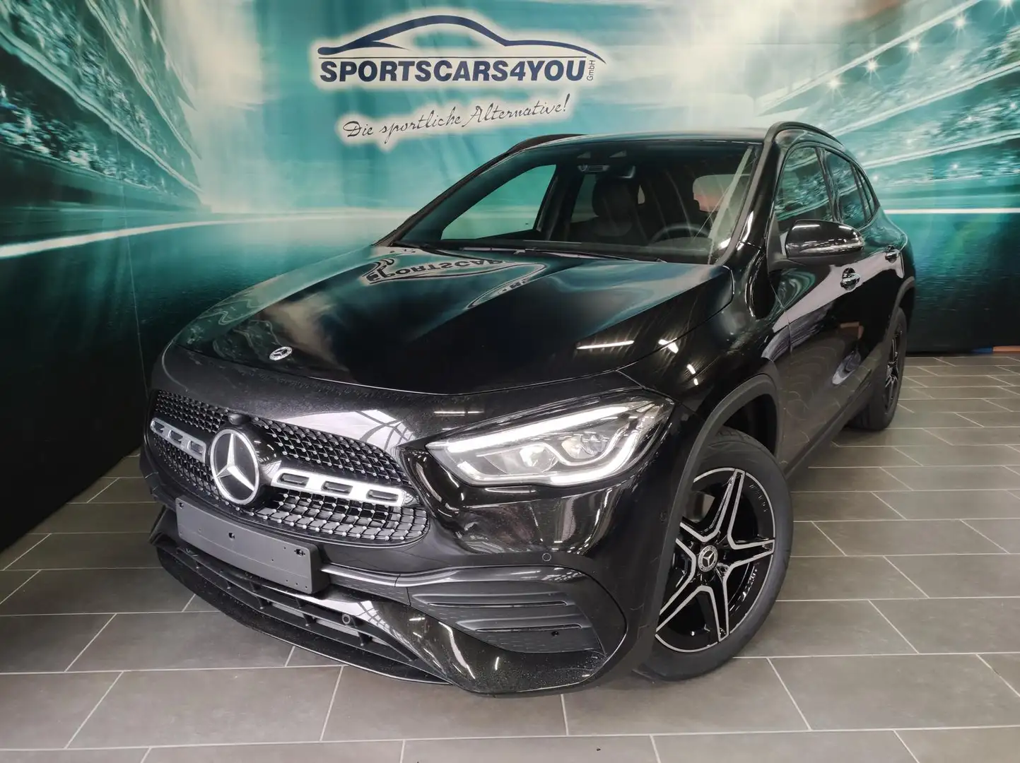Mercedes-Benz GLA 250 e AMG Line Navi LED Kamera Zwart - 2