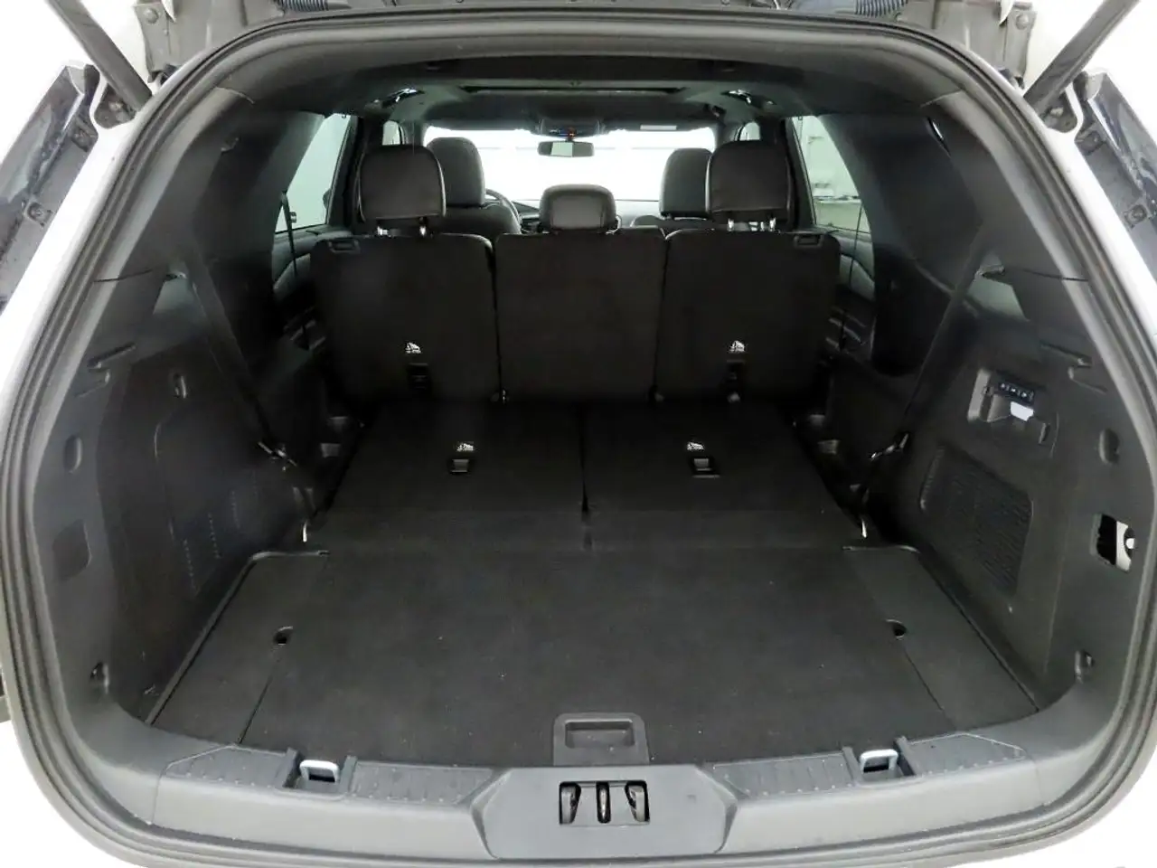 Ford Explorer 3.0 Plug-in Hybrid 4x4 ST-Line iACC+LED, миниатюра 9