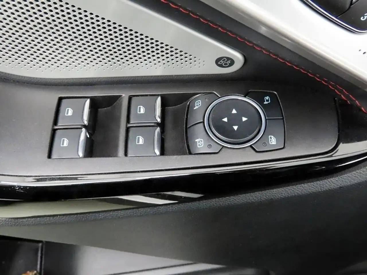 Ford Explorer 3.0 Plug-in Hybrid 4x4 ST-Line iACC+LED, миниатюра 29