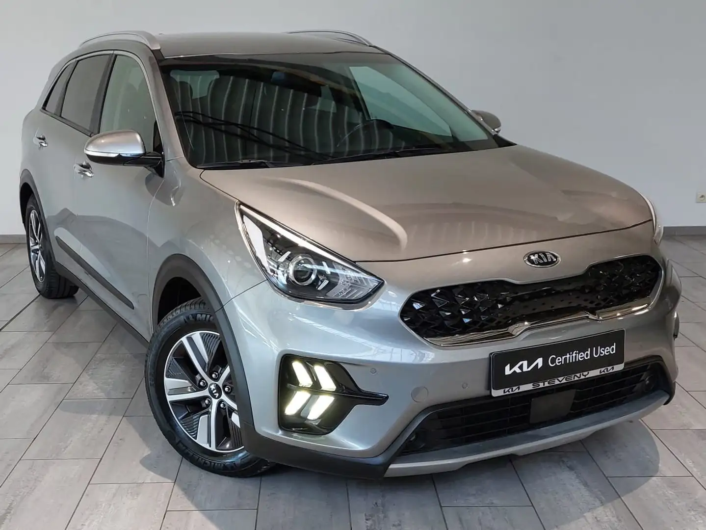 Kia Niro MORE 1.6 GDi 105CV HEV DCT*GPS*CRUISE ADAPTATIF* Gris - 2