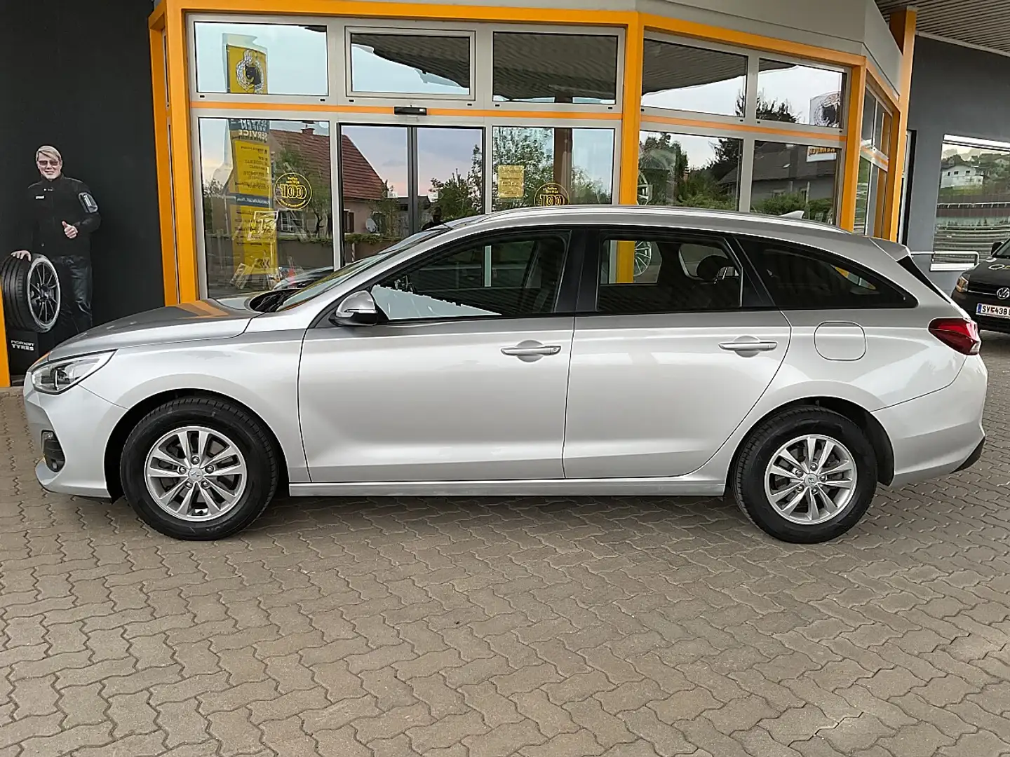 Hyundai i30 CW 1.0 TGDI LEVEL 3**KAMERA*SHZ** Grau - 2
