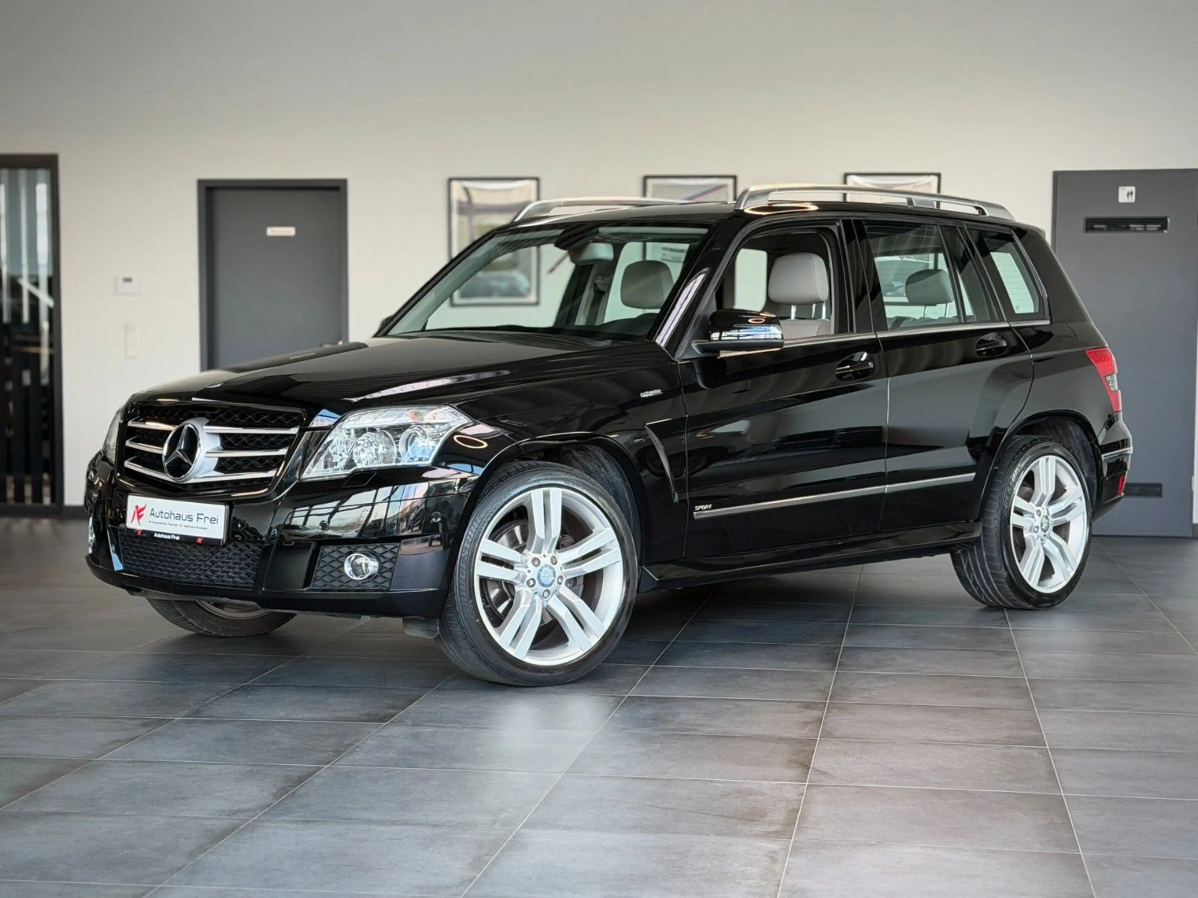 Mercedes-Benz GLK 220 4Matic Sport-Edition*1.Hand*Bi-Xenon*20` — photo 2