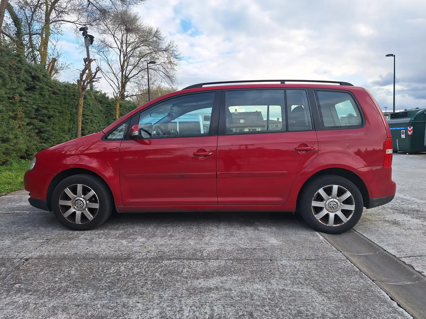 Volkswagen Touran Touran 1.9TDI Conceptline Conceptline Rojo - 2