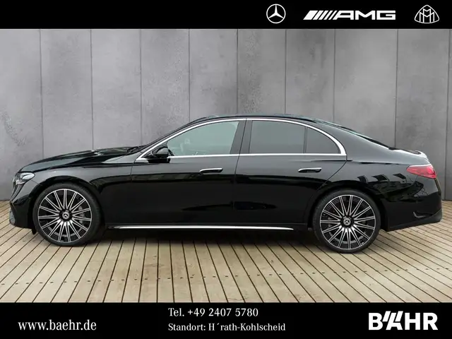 Mercedes-Benz E-Class view 2