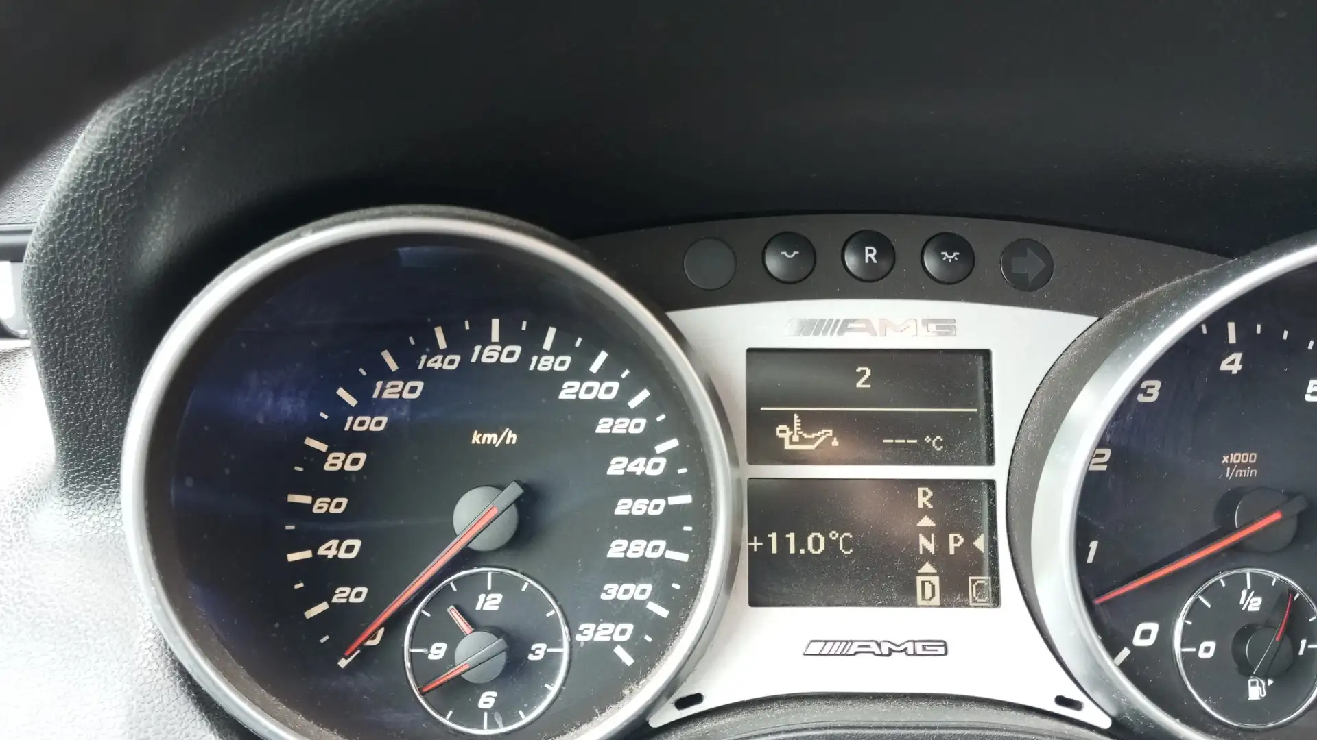 Mercedes-Benz ML 63 AMG ML 63 AMG (164.177) Grau - 2