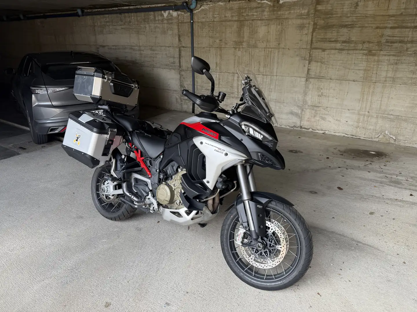 Ducati Multistrada V4 Rally travel radar - 1