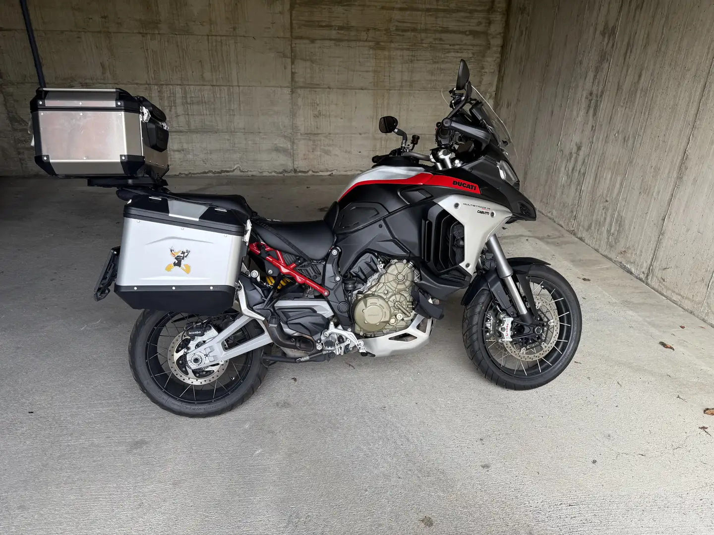 Ducati Multistrada V4 Rally travel radar - 2