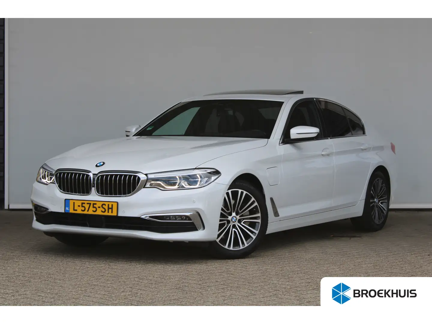 BMW 530 5-serie 530e iPerformance Executive Wit - 1