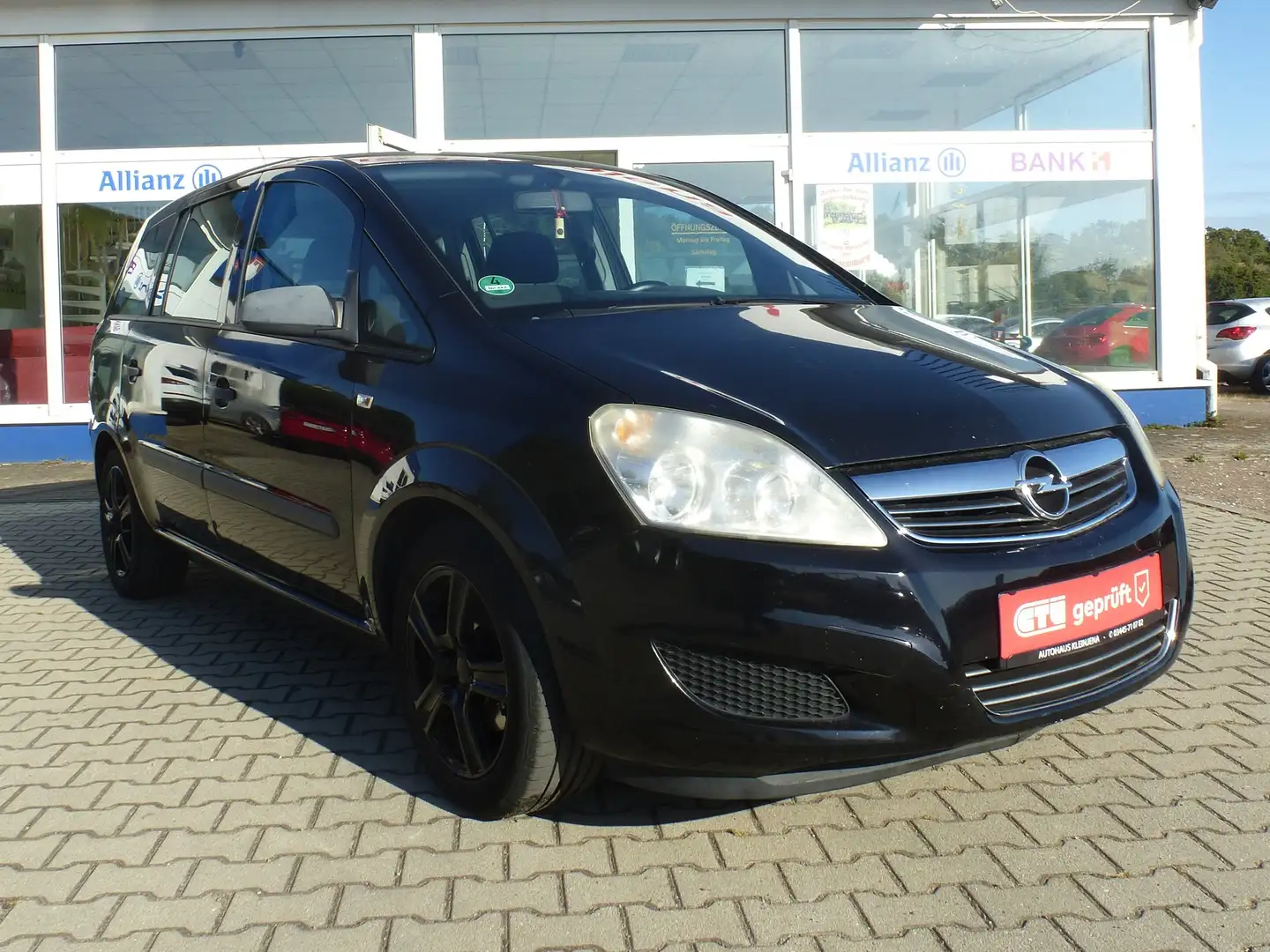 Opel Zafira Selection "110 Jahre" Schwarz - 1