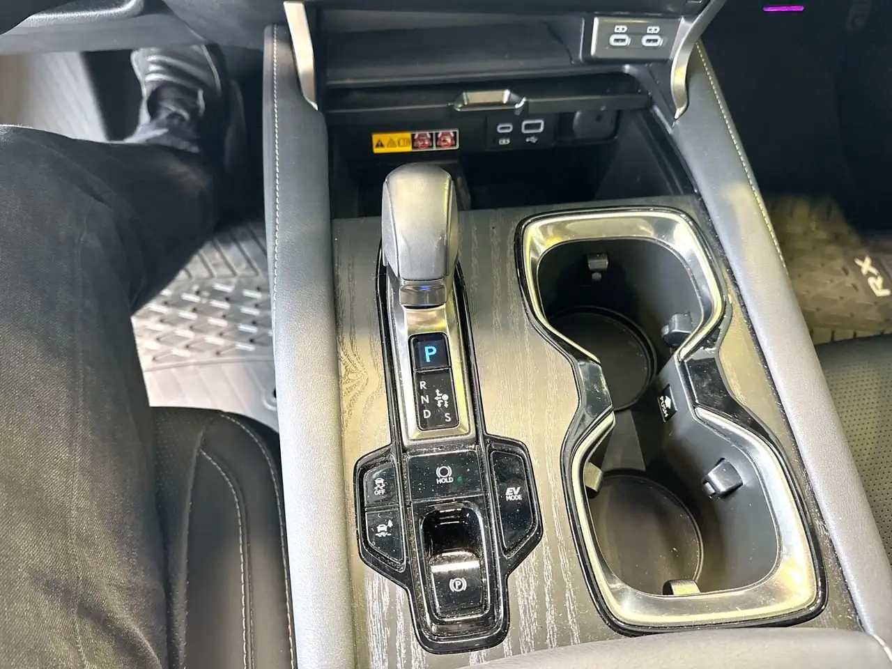 Lexus RX photo Lexus RX