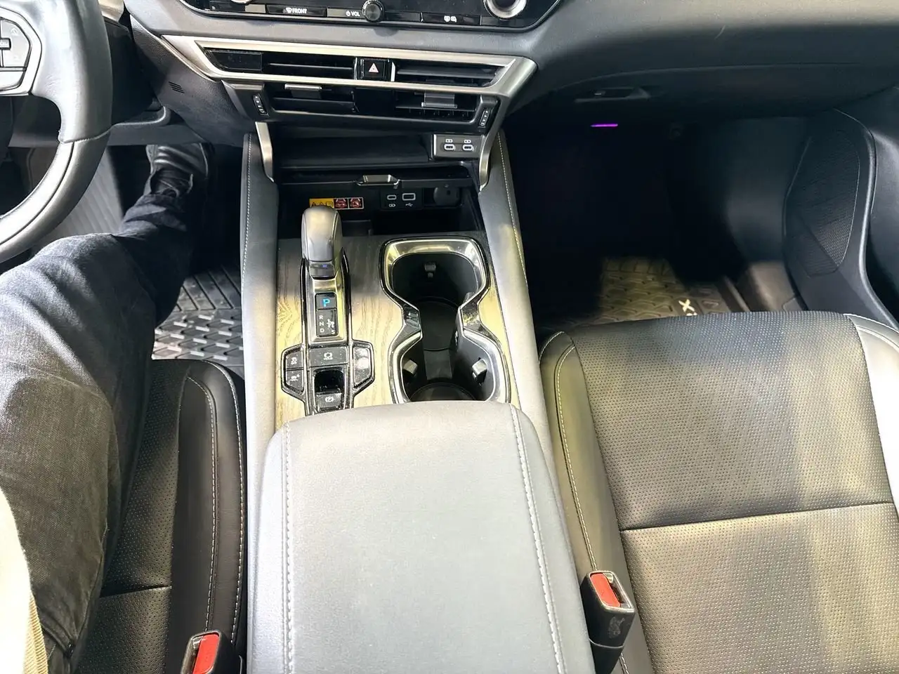 Lexus RX photo Lexus RX
