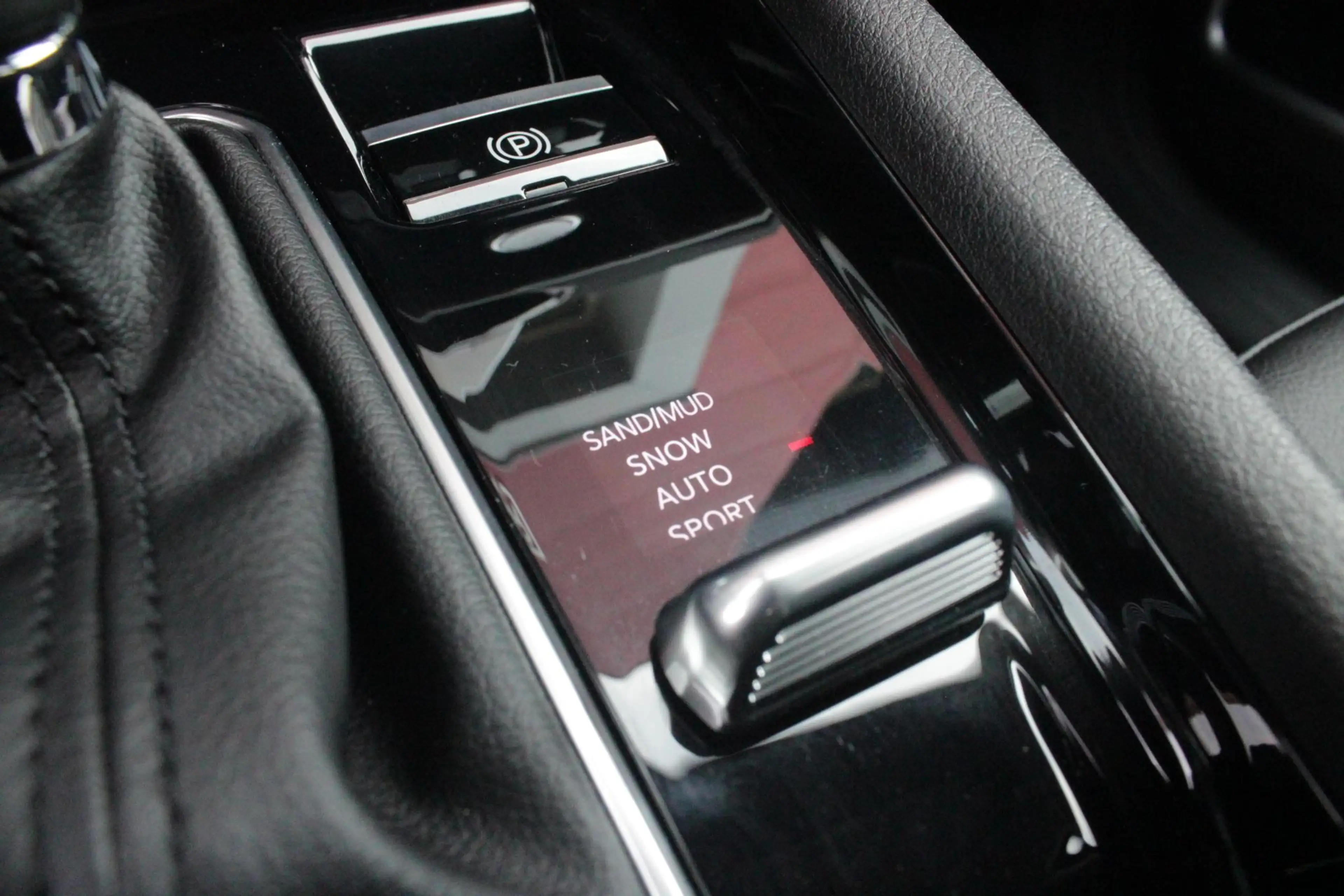 Jeep Compass 4xe 240PK Plug-in Hybrid ELECTRIC UPLAND | LAGE KM — photo 38