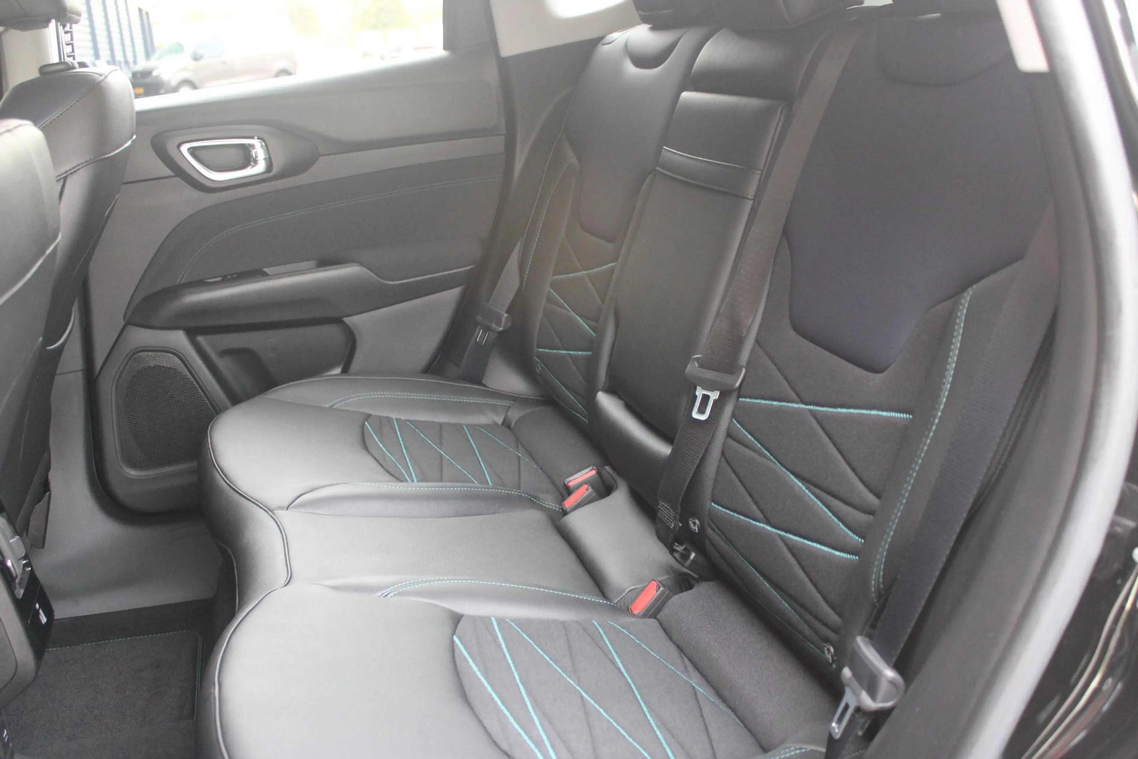 Jeep Compass 4xe 240PK Plug-in Hybrid ELECTRIC UPLAND | LAGE KM — photo 8