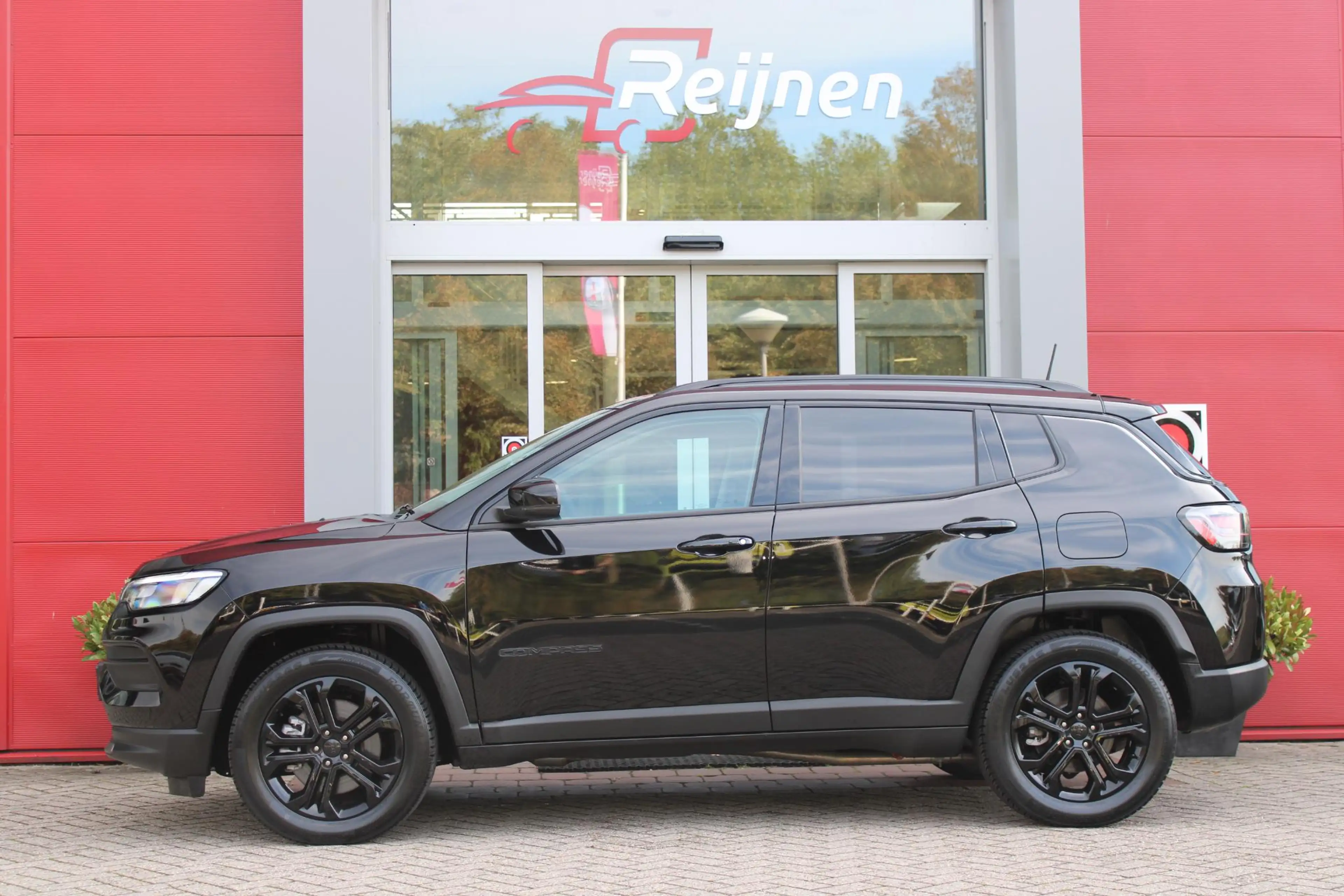 Jeep Compass 4xe 240PK Plug-in Hybrid ELECTRIC UPLAND | LAGE KM — photo 3