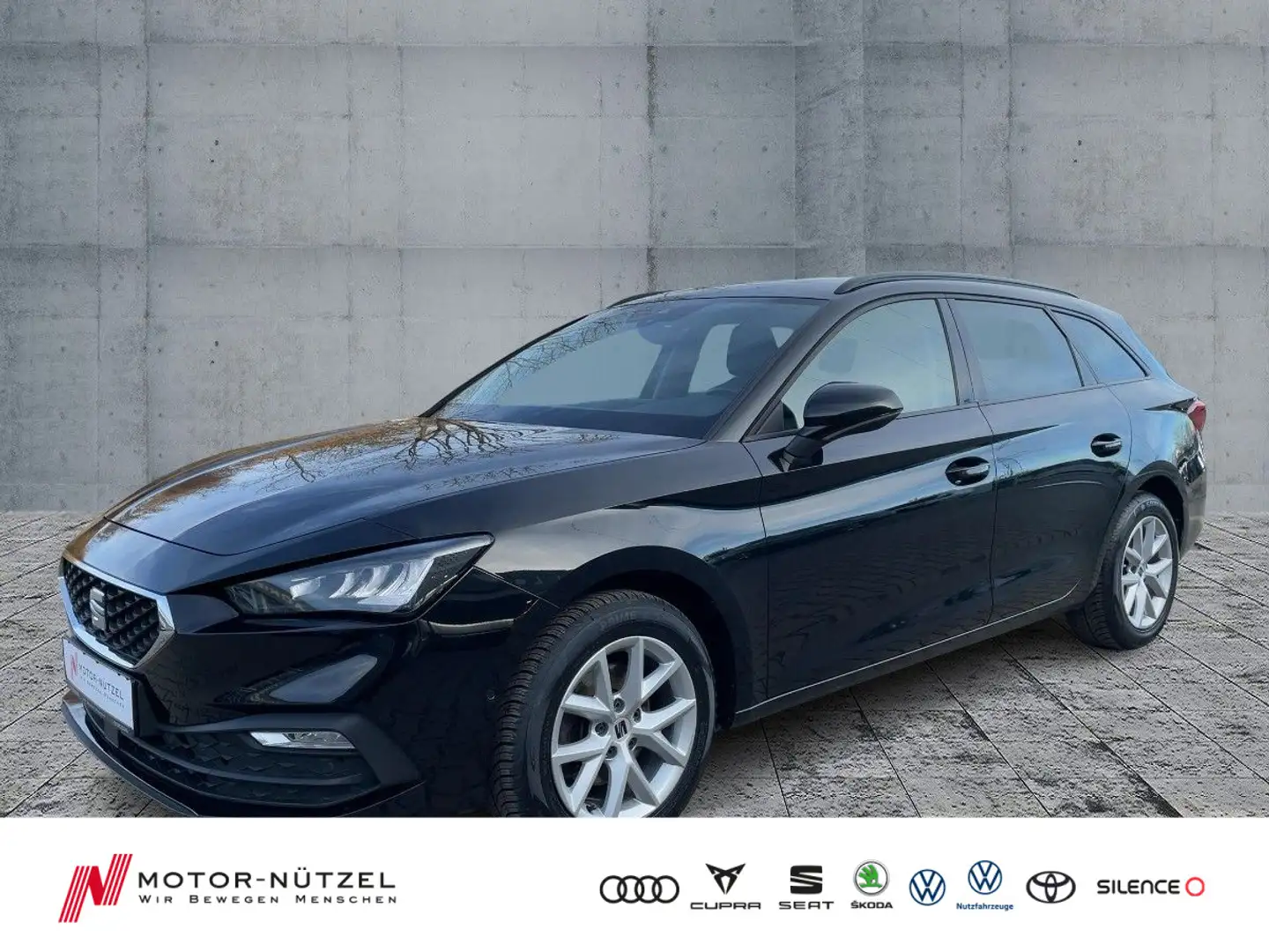 SEAT Leon ST 1.5eTSI DSG STYLE LED+NAV+SHZ+PDC+GRA+VC crna - 1
