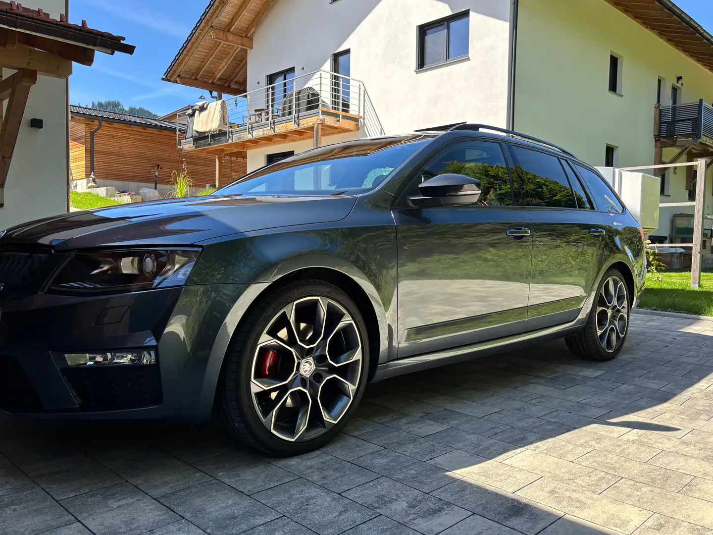 Skoda Octavia Skoda Octavia RS 4x4 DSG Grau - 2