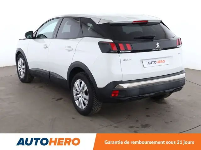 Peugeot 3008 view 4
