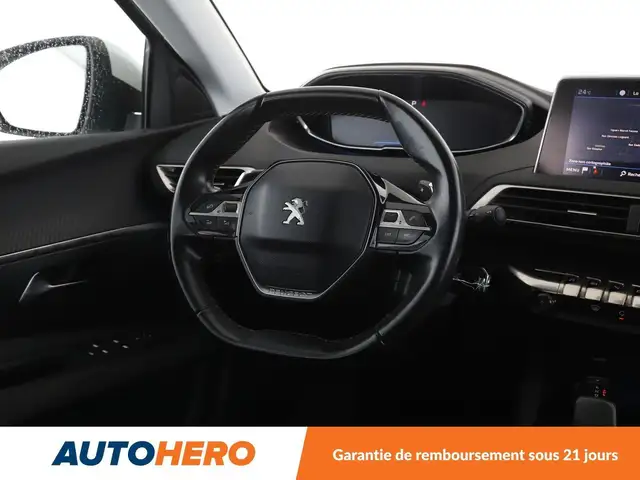 Peugeot 3008 view 13