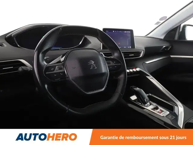 Peugeot 3008 view 11